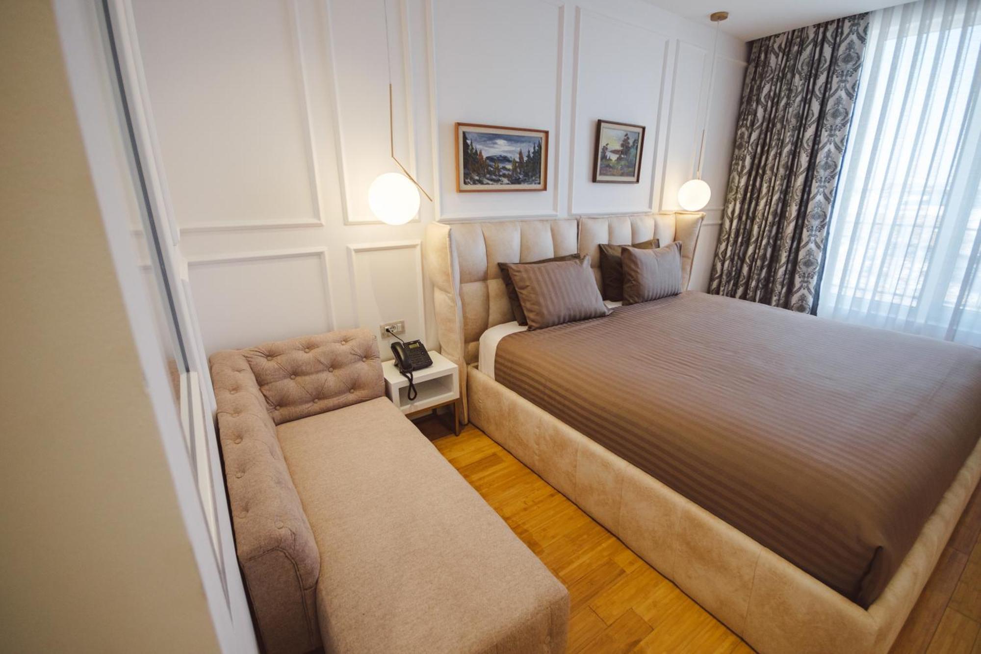 Star Hill Hotel & Spa Pristina Exterior photo